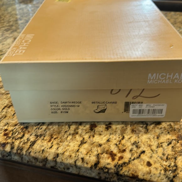 EUC Michael Kors Damita Platform Wedge - Gold 8.5M - Picture 8 of 8